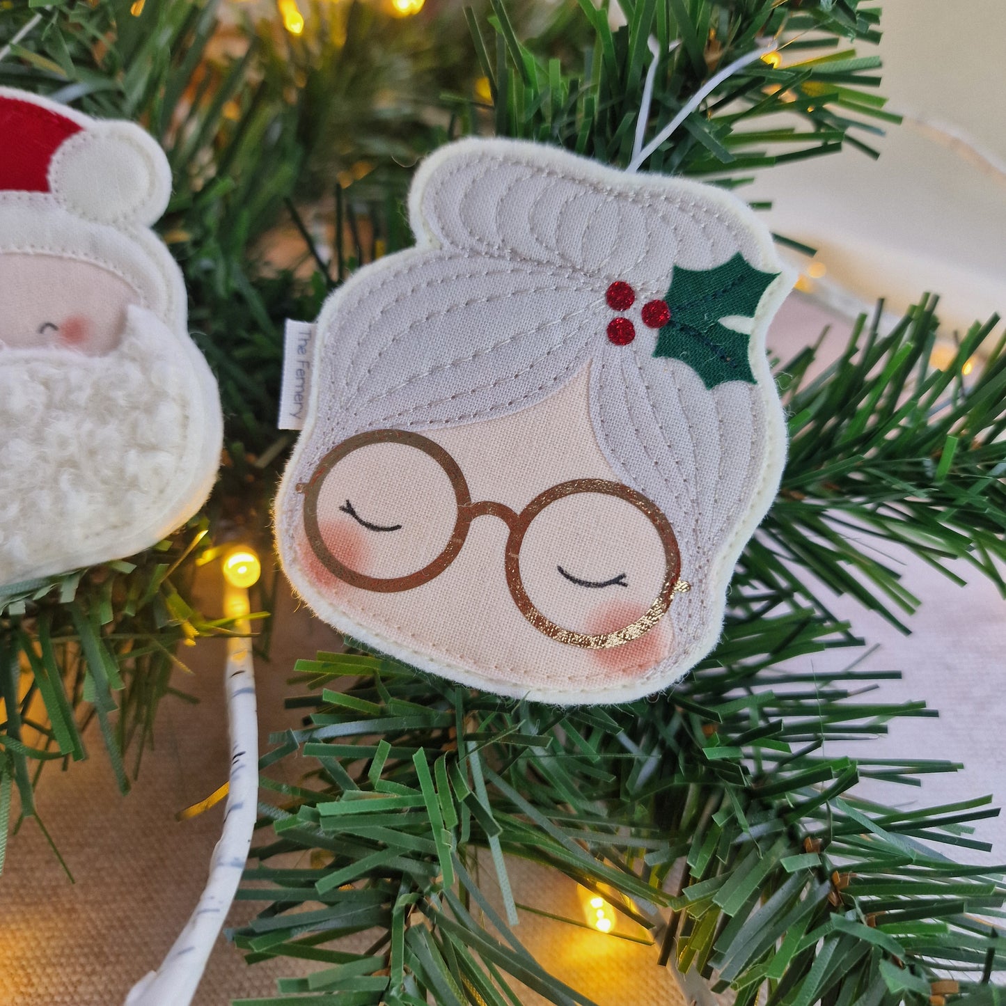 Mr & Mrs Claus Decoration Pair