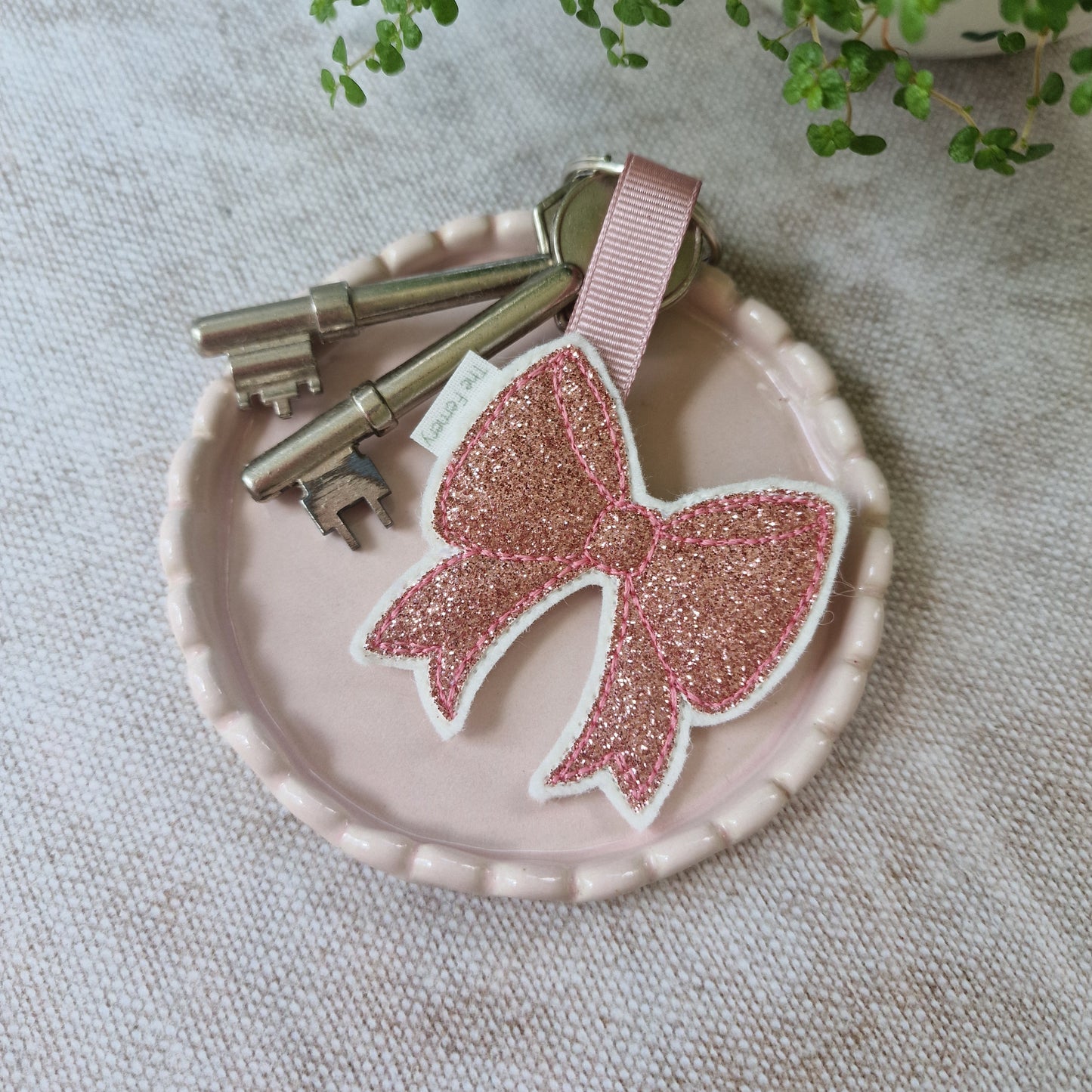 Bow Keyring - Dusky Pink Glitter