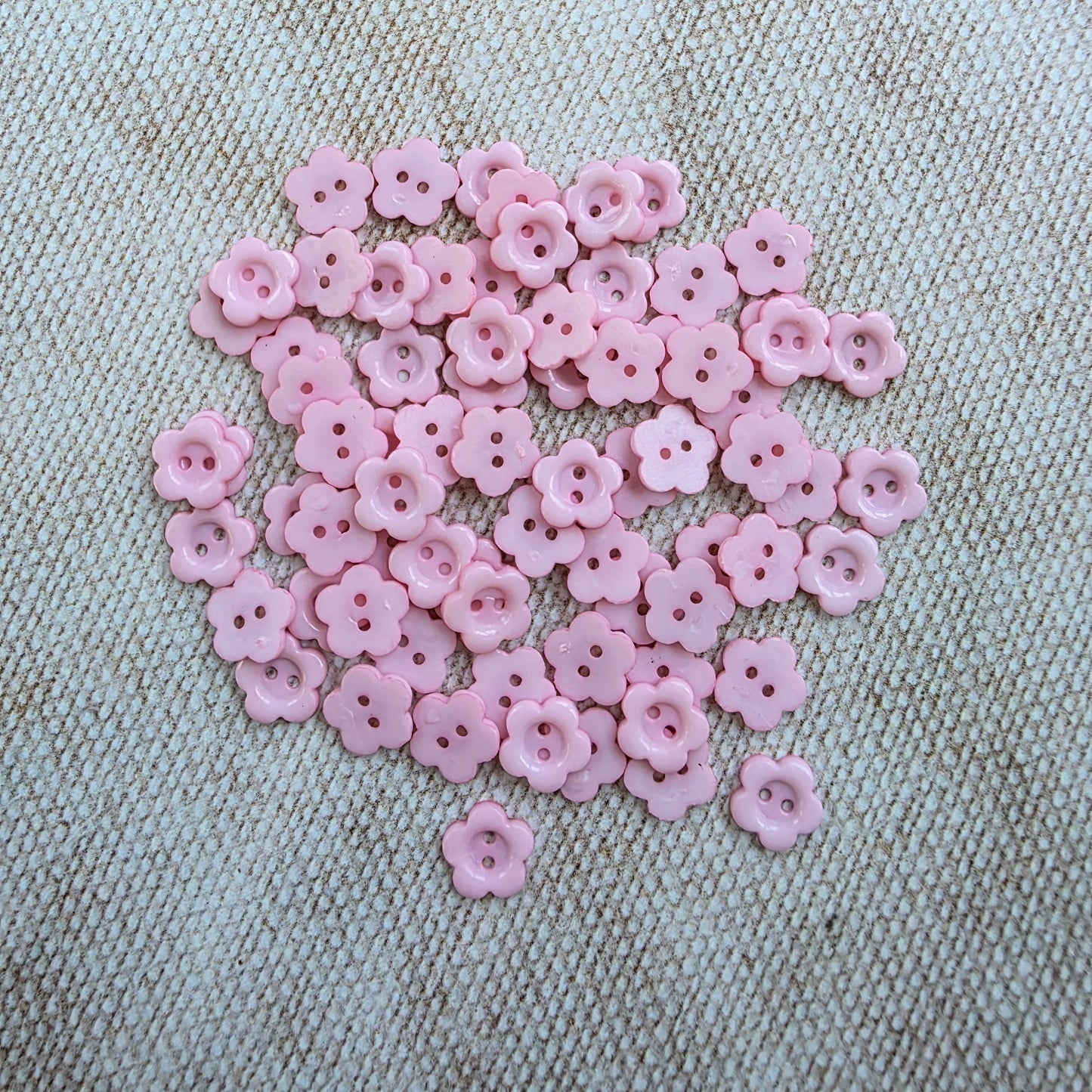 Mini flower buttons, pink