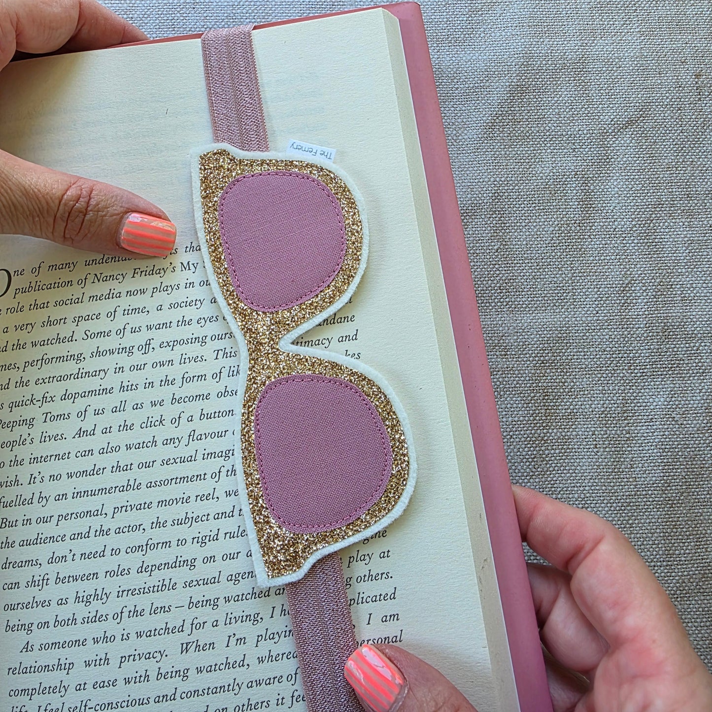 Make your own Sunnies Bookband - digital download