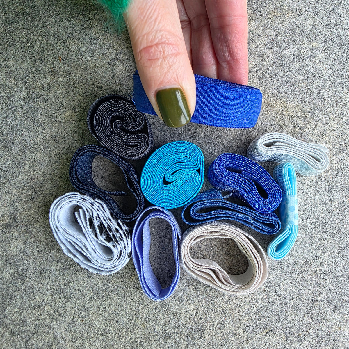 Blue 15mm elastic remnants