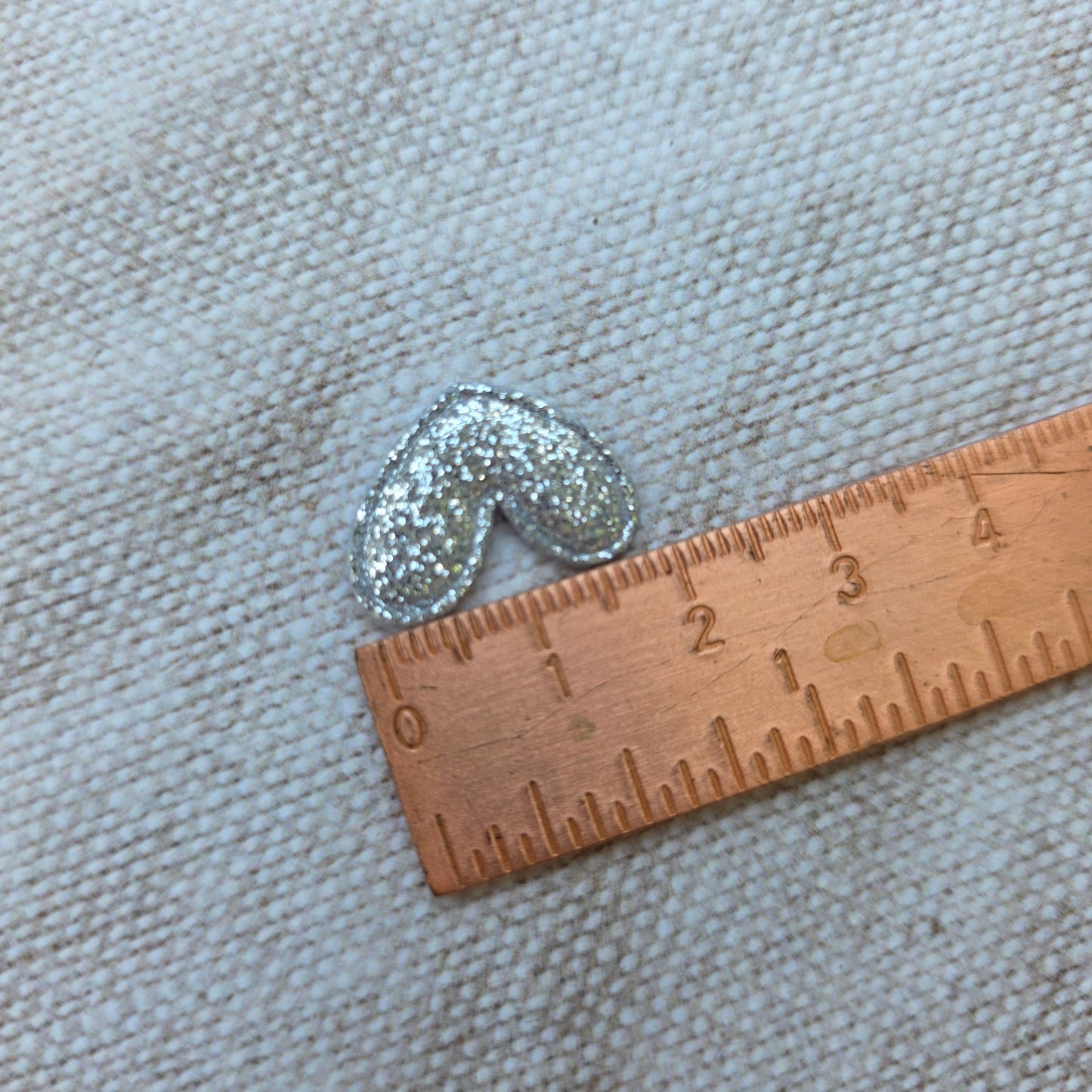 Silver Glitter Cutesy Heart embellishment