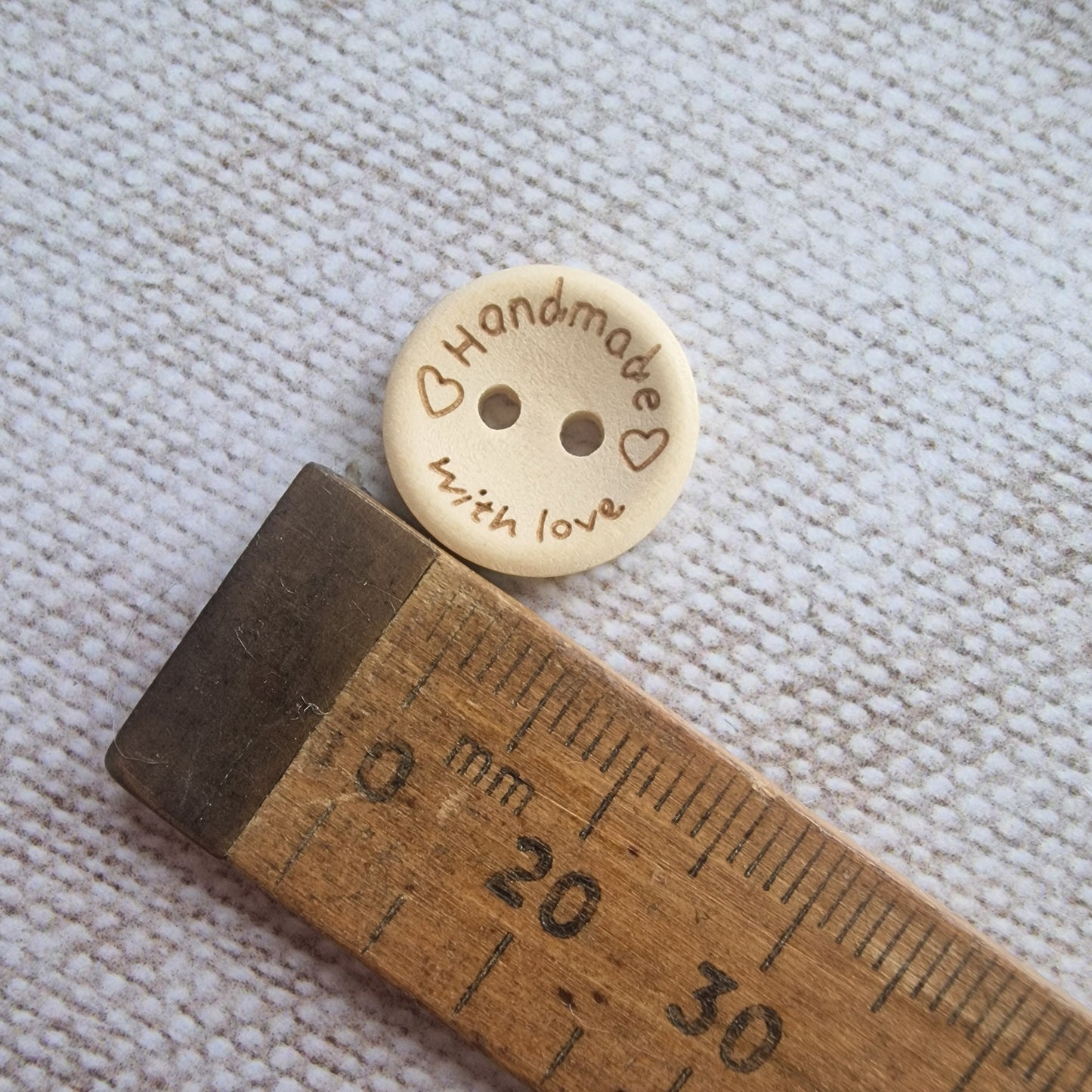 Handmade with Love buttons, 15mm