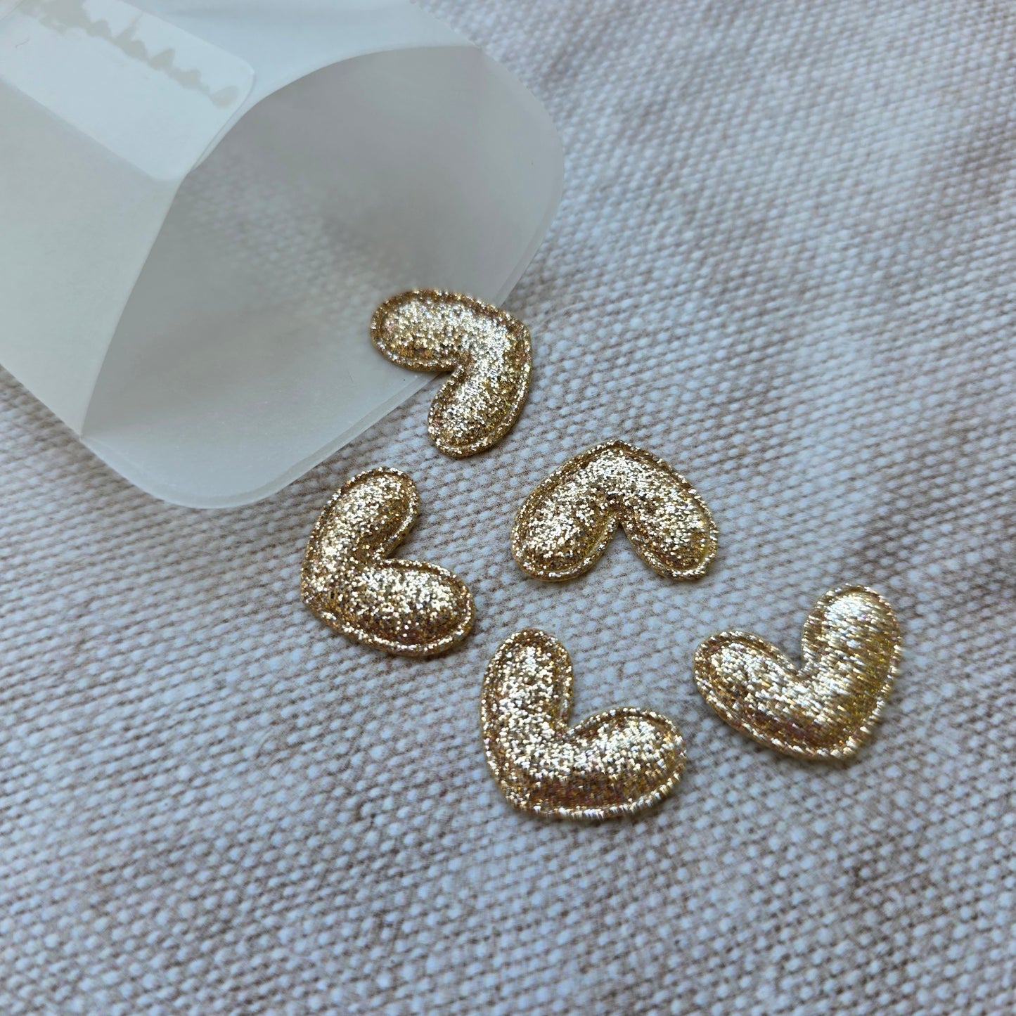 Gold Glitter Cutesy Heart embellishment