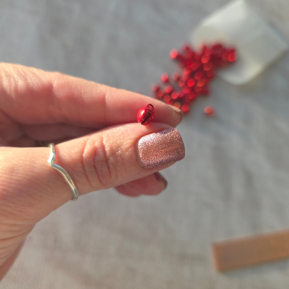 6mm Metal Bells - Red