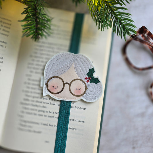 Mrs Claus Bookband - bun / green - LAST ONE!