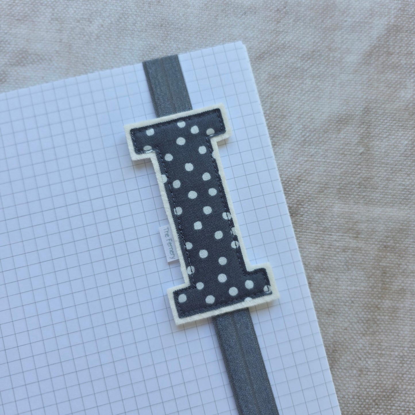 Initial 'I' charcoal dotty bookband
