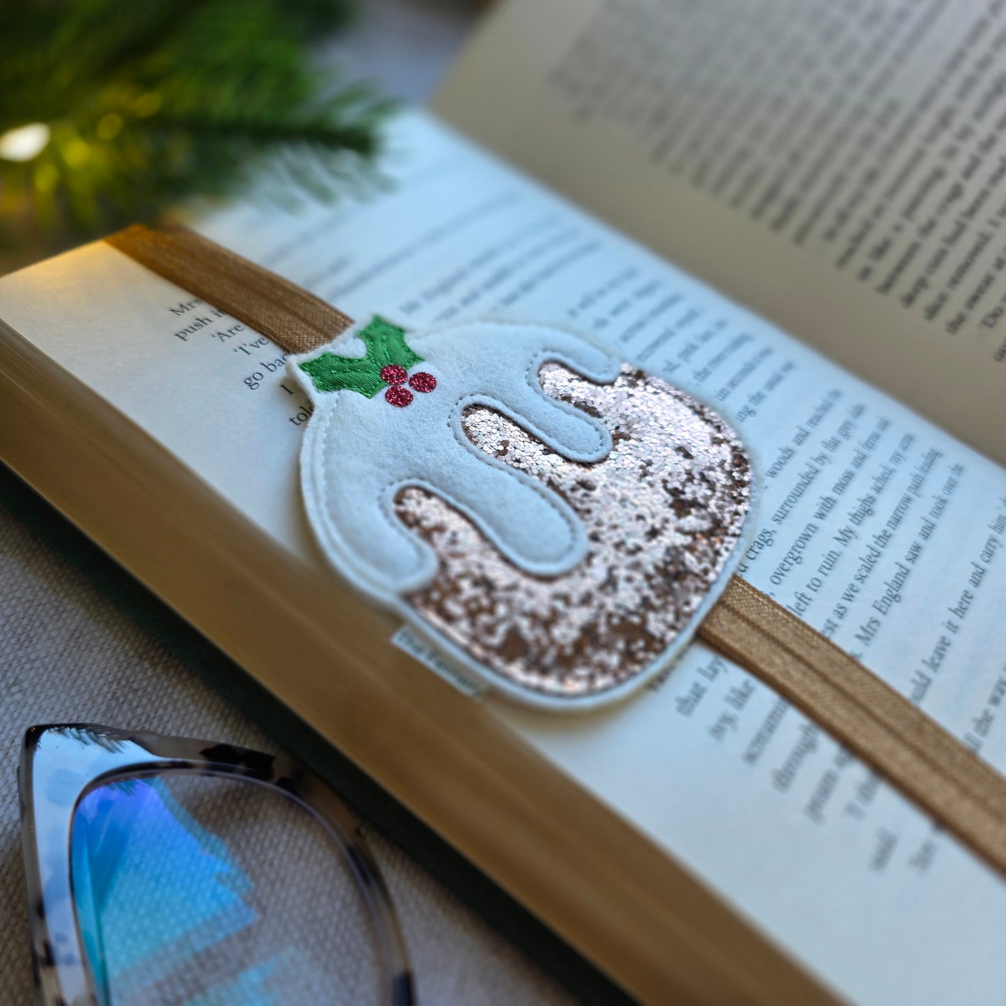 Sparkly Figgy Pud Bookband