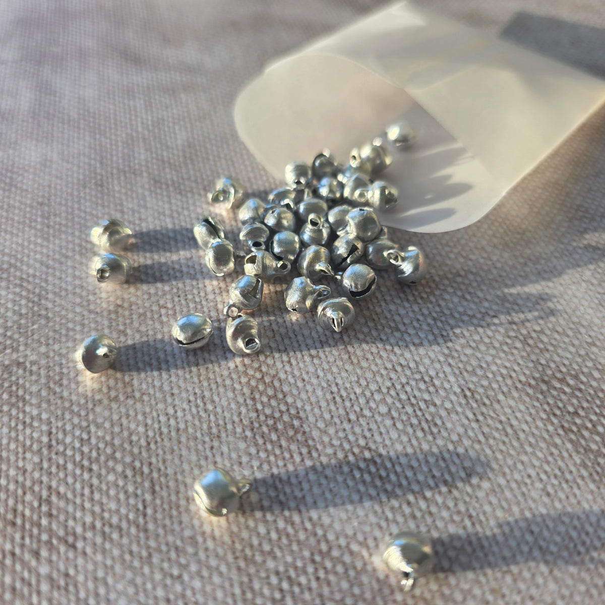 6mm Metal Bells - Silver
