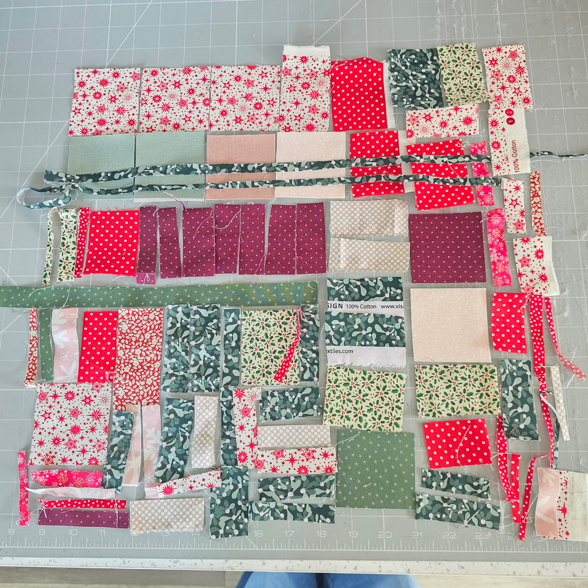 Advent Scraps - small pieces