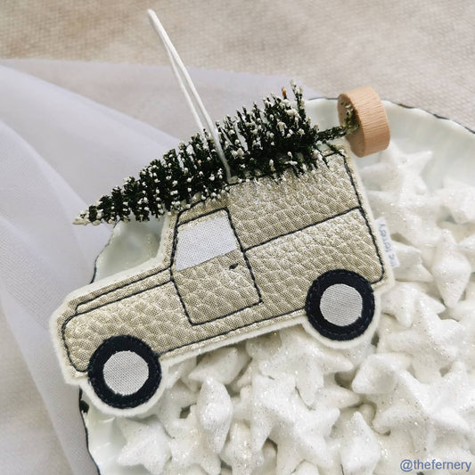 Christmas Landrover | christmas-landrover | Decoration | The Fernery
